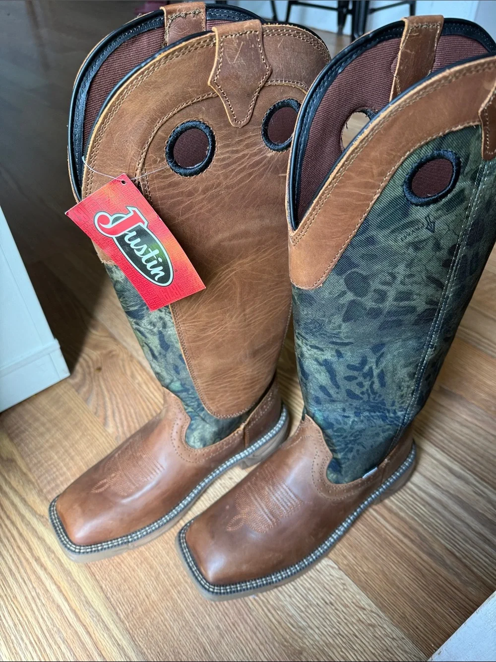 NWT Justin Rush Strike SE4380 Men’s 9.5EE Snake-Resistant Camo Boots